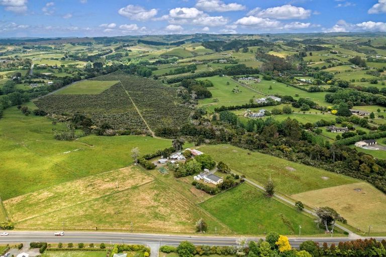 Photo of property in 867 Kahikatea Flat Road, Waitoki, Kaukapakapa, 0871