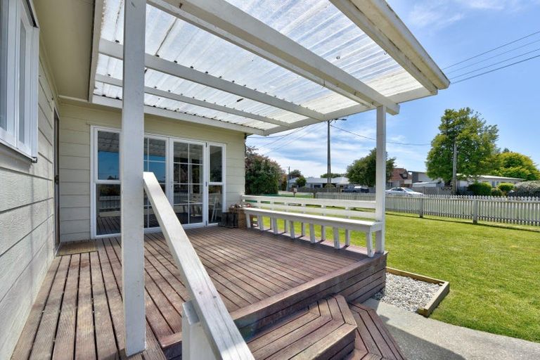 Photo of property in 58 Hunter Street, Edendale, 9825