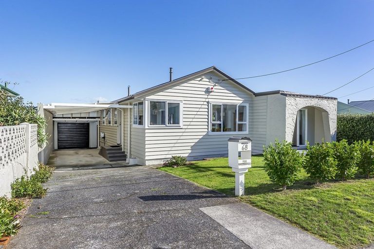 Photo of property in 68 Raukawa Street, Strathmore Park, Wellington, 6022