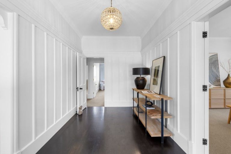 Photo of property in 100 Winchester Street, Merivale, Christchurch, 8014