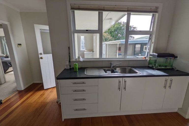 Photo of property in 4 Tasman Street, Levin, 5510