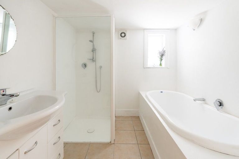 Photo of property in 36 Aro Street, Aro Valley, Wellington, 6021