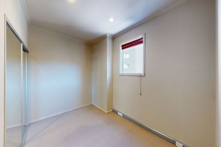 Photo of property in Atrium Towers, 9g/154 The Terrace, Wellington Central, Wellington, 6011