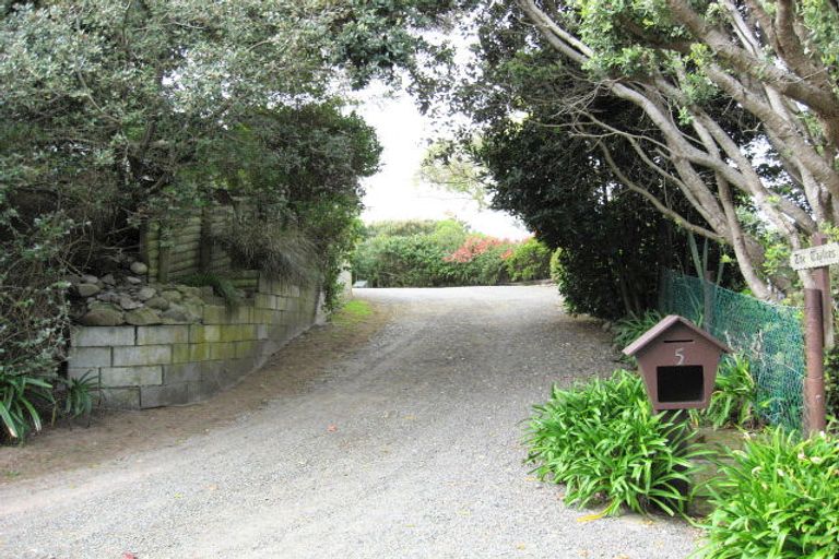Photo of property in 5 Kokako Road, Otaihanga, Paraparaumu, 5036
