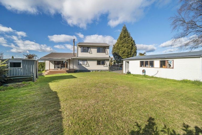 Photo of property in 10 Amber Place, Pukehangi, Rotorua, 3015