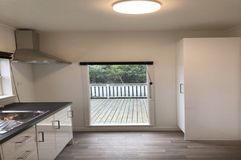 Photo of property in 138 The Ridgeway, Mornington, Wellington, 6021