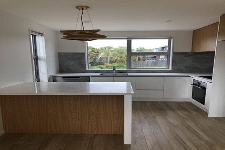 Photo of property in 14a La Perouse Street, Botany Downs, Auckland, 2010