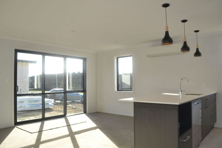 Photo of property in 48 Schooner Drive, Whitby, Porirua, 5024