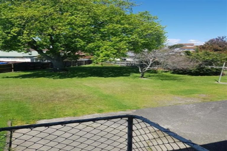 Photo of property in 2/22 Union Street, Papakura, 2110