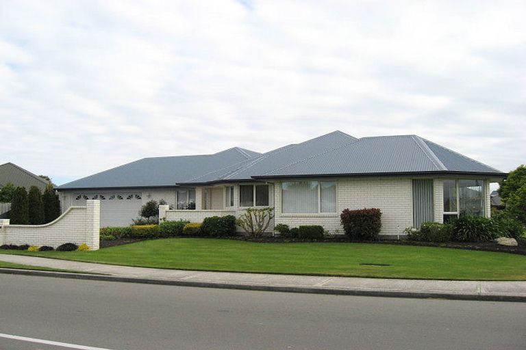 Photo of property in 10 Courtenay Drive, Kaiapoi, 7630