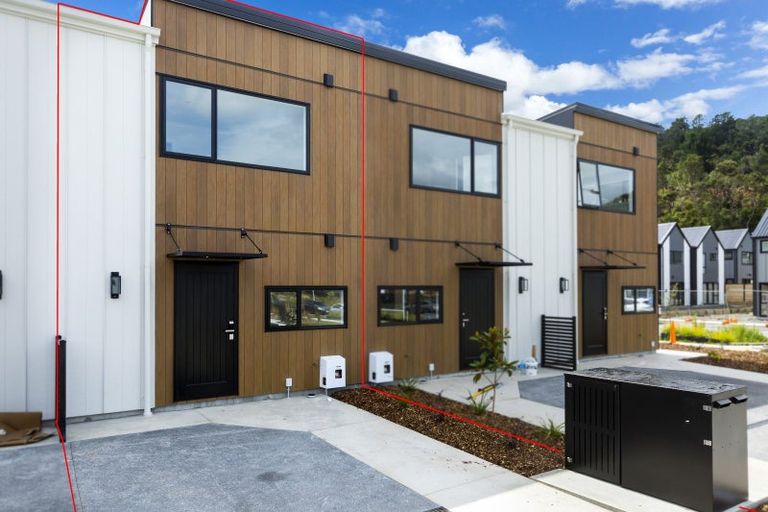 Photo of property in 6 Raeble Walkington Lane, Wallaceville, Upper Hutt, 5018