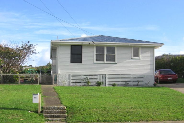 Photo of property in 50 Waiuta Street, Titahi Bay, Porirua, 5022