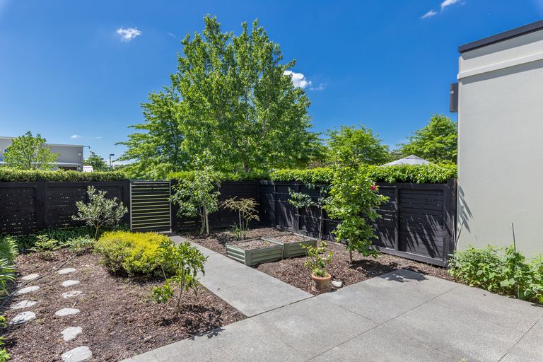 Photo of property in 38 Country Club Terrace, Northwood, Christchurch, 8051