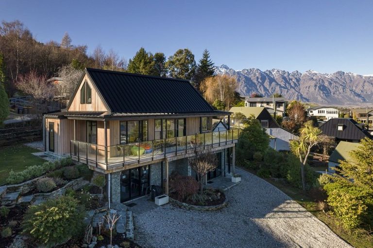 Photo of property in 21 Dublin Street, Queenstown, 9300