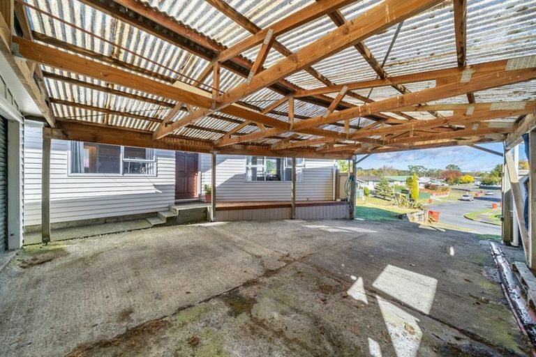 Photo of property in 20 Blueberry Grove, Timberlea, Upper Hutt, 5018