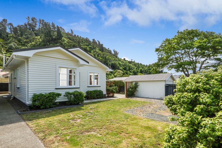 Photo of property in 1/1 Hinau Street, The Brook, Nelson, 7010