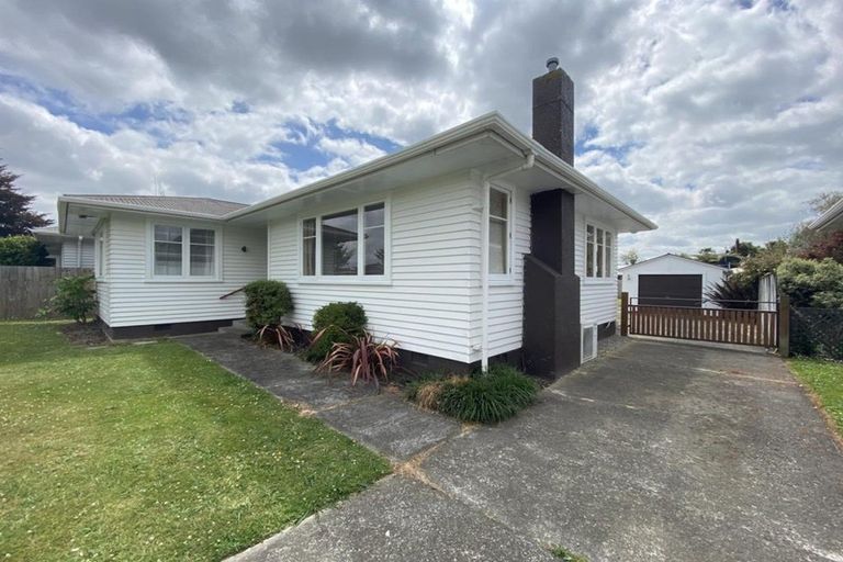 Photo of property in 7 Long Melford Road, Awapuni, Palmerston North, 4412