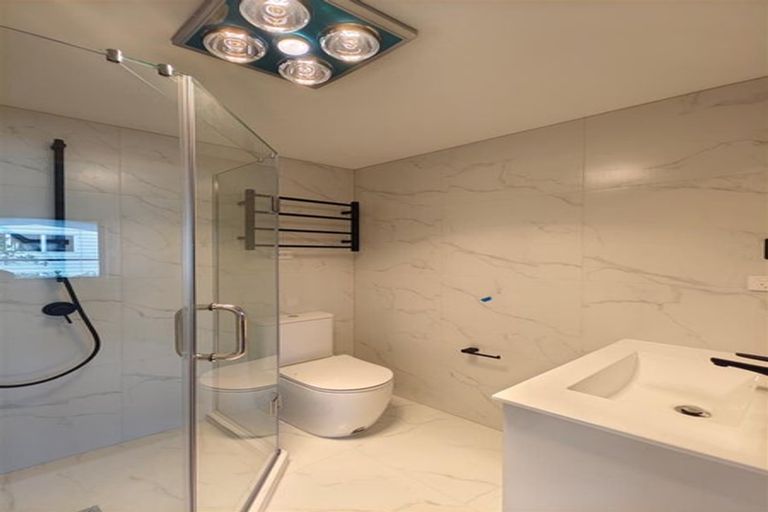 Photo of property in 13/13 Grove Lane, Pakuranga, Auckland, 2010