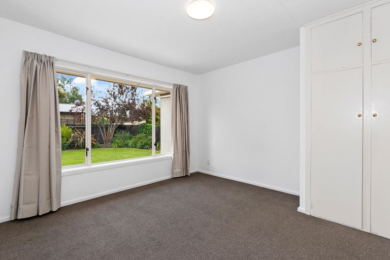 Photo of property in 185 Westminster Street, Mairehau, Christchurch, 8013