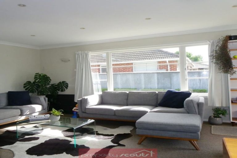 Photo of property in 17 Manor Place, Bryndwr, Christchurch, 8053