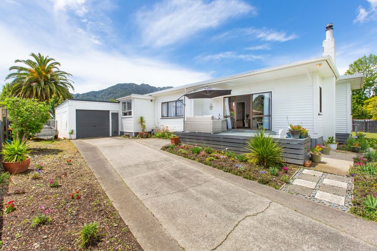 Photo of property in 86 Stanley Avenue, Te Aroha, 3320