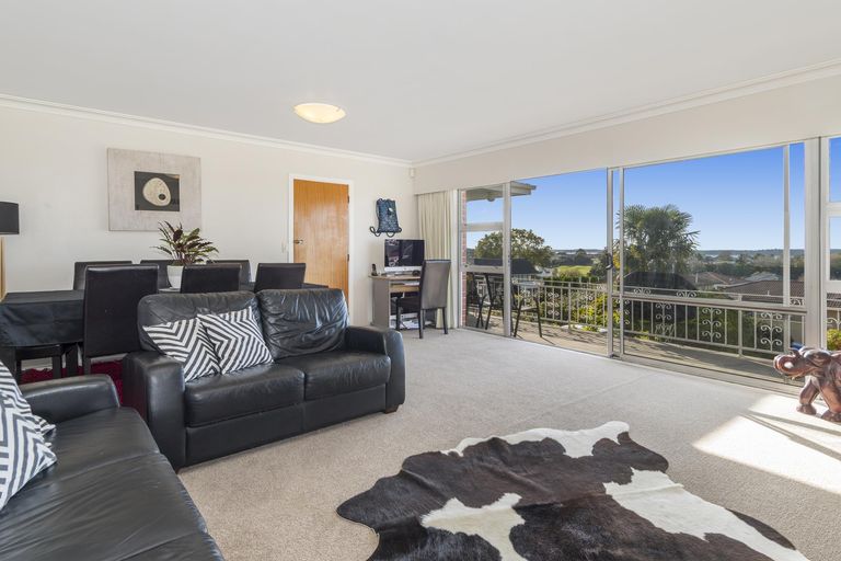 Photo of property in 23 Seaview Road, Otumoetai, Tauranga, 3110