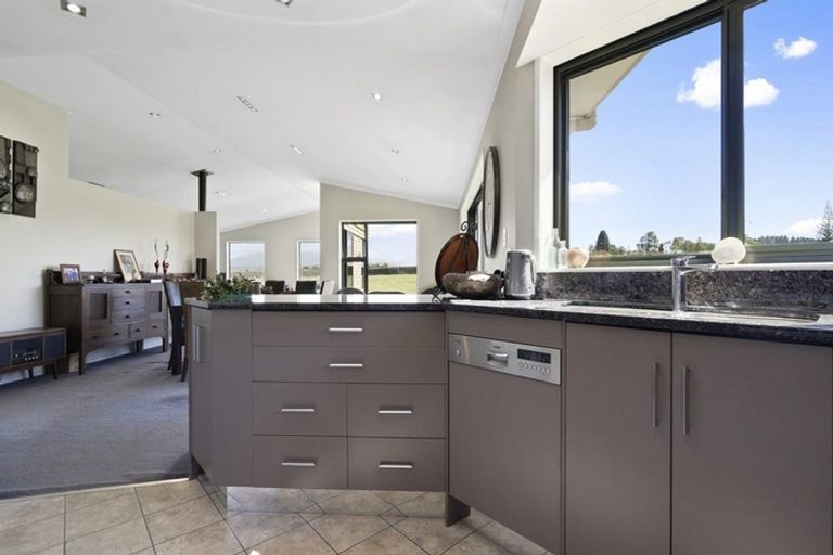 Photo of property in 4233 Mountain Road, Ngaere, Stratford, 4393