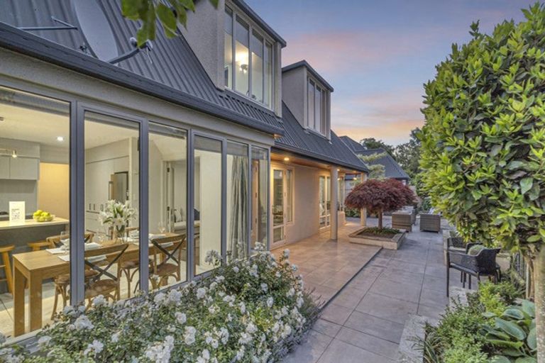 Photo of property in 95 Clyde Road, Ilam, Christchurch, 8041