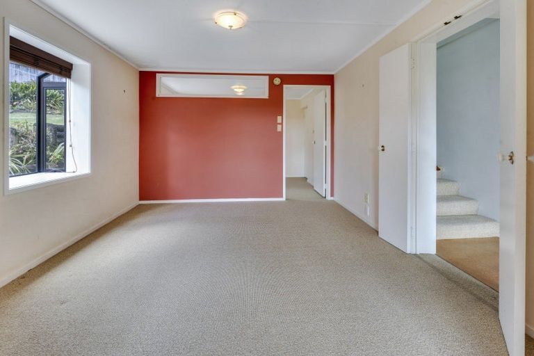 Photo of property in 4 Evelyn Road, Cockle Bay, Auckland, 2014