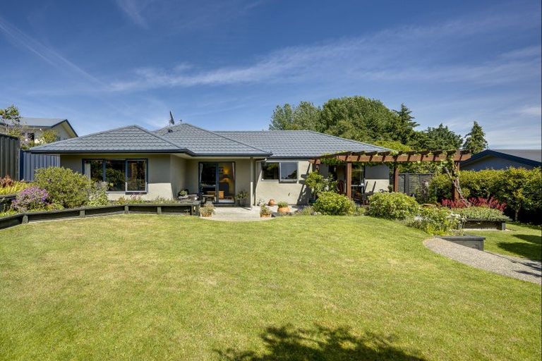 Photo of property in 42 Rochfort Road, Havelock North, 4130