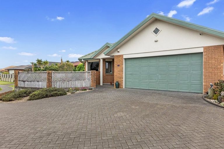 Photo of property in 21 Francevic Avenue, Mount Maunganui, 3116