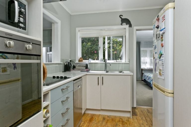 Photo of property in 61 Centreway Road, Orewa, 0931