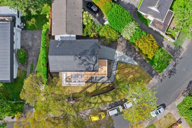 Photo of property in 1/22 Simon Ellice Drive, Bayview, Auckland, 0629