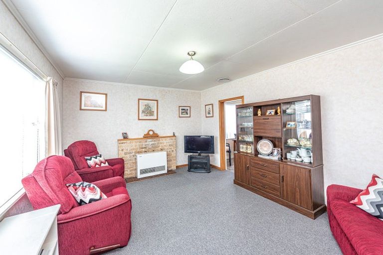Photo of property in 203 Cornfoot Street, Castlecliff, Whanganui, 4501