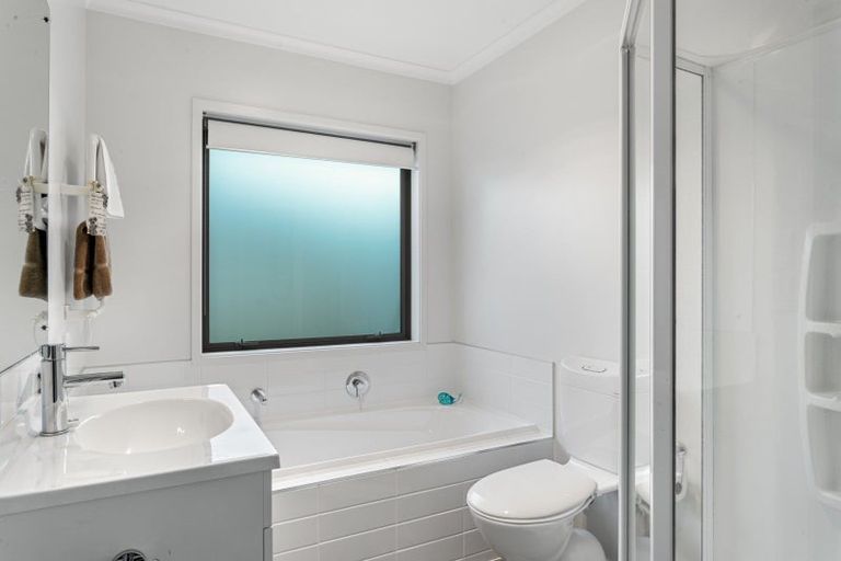 Photo of property in 21 Pakohe Street, Pegasus, 7612