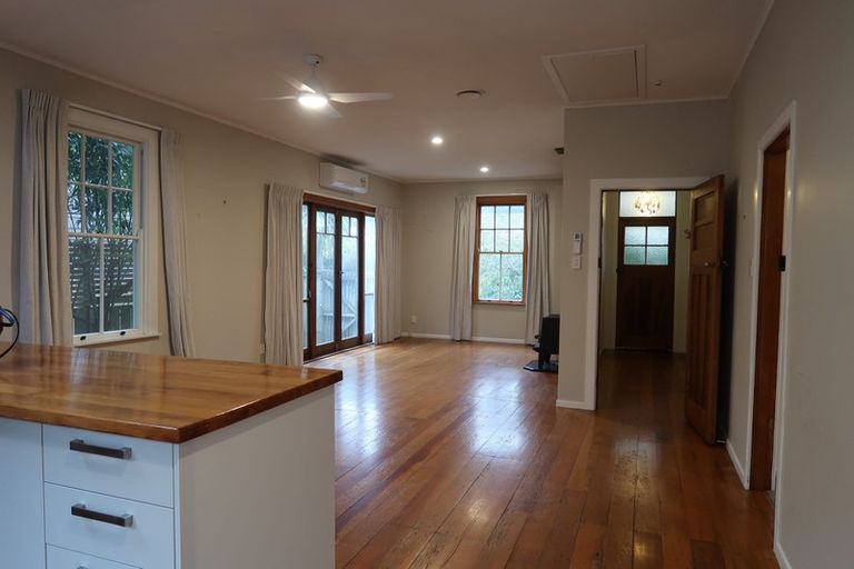 Photo of property in 11 Bombay Street, Ngaio, Wellington, 6035