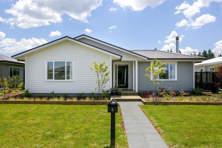 Photo of property in 6 Maison Way, Rangatira Park, Taupo, 3330
