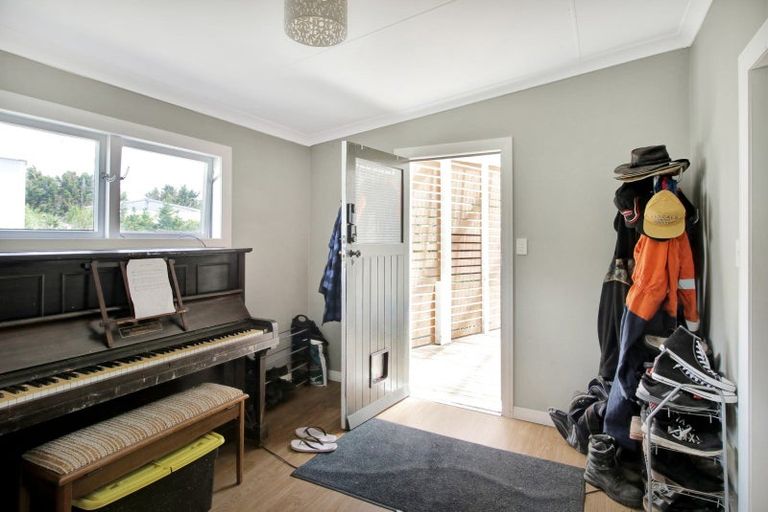 Photo of property in 226 Mangahao Road, Shannon, Palmerston North, 4474