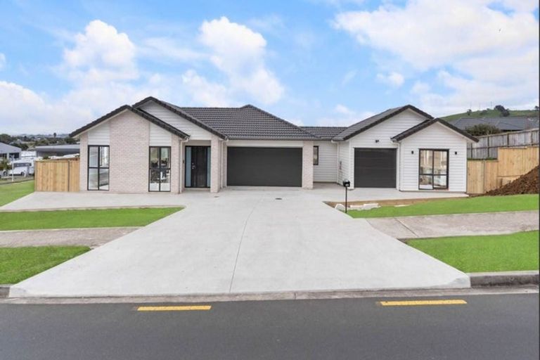 Photo of property in 83 Gateway Park Drive, Pokeno, 2402