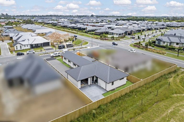 Photo of property in 164 Shillingford Boulevard, Rolleston, 7615