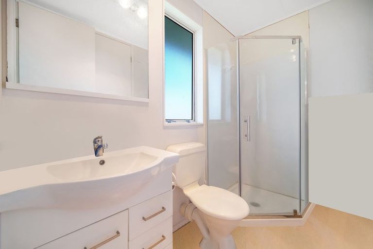 Photo of property in 34 Minerva Terrace, Cockle Bay, Auckland, 2014