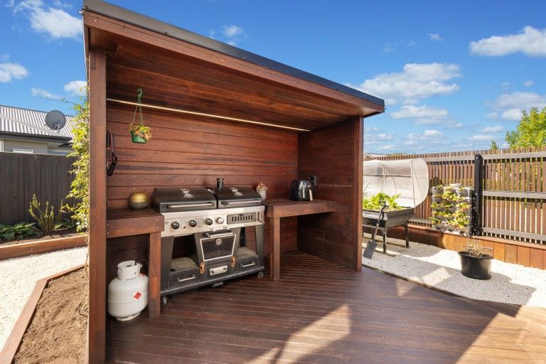 Photo of property in 1 De Surville Way, Pegasus, 7612