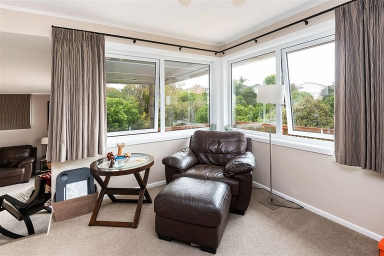 Photo of property in 44 Trelawn Place, Cockle Bay, Auckland, 2014