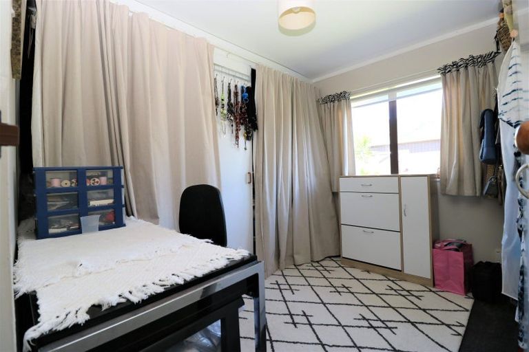 Photo of property in 13 Marlin Place, Whiritoa, Whangamata, 3691