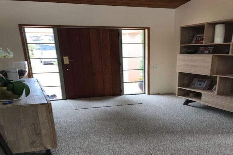 Photo of property in 65 Waller Avenue, Bucklands Beach, Auckland, 2012