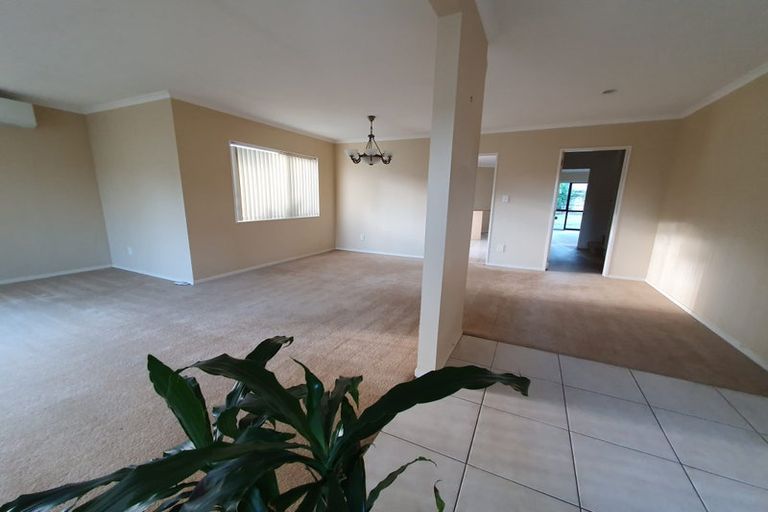 Photo of property in 14 Shankill Place, East Tamaki, Auckland, 2013