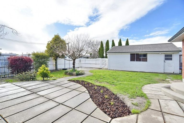 Photo of property in 30 Dunster Street, Burnside, Christchurch, 8053