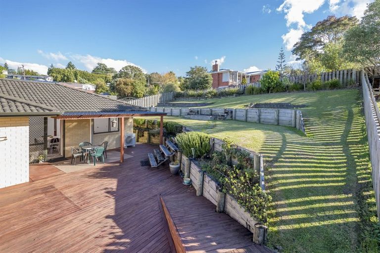 Photo of property in 80 Cabeleigh Drive, Helensville, 0800