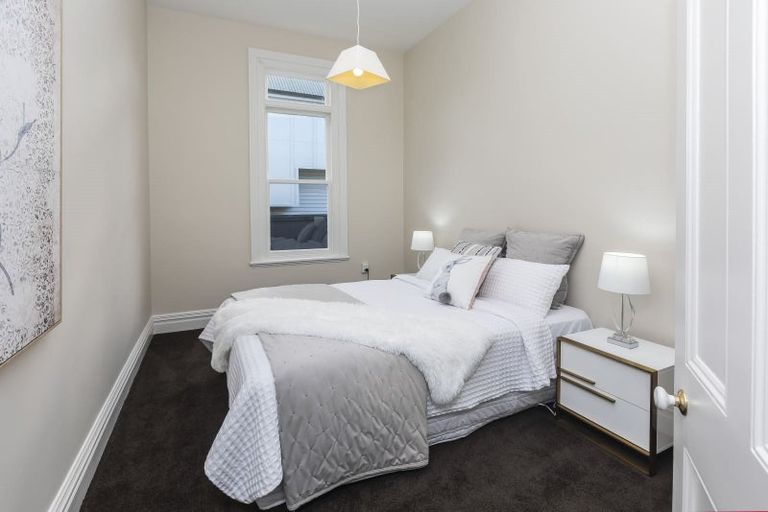 Photo of property in 17 Reeves Road, Opawa, Christchurch, 8023