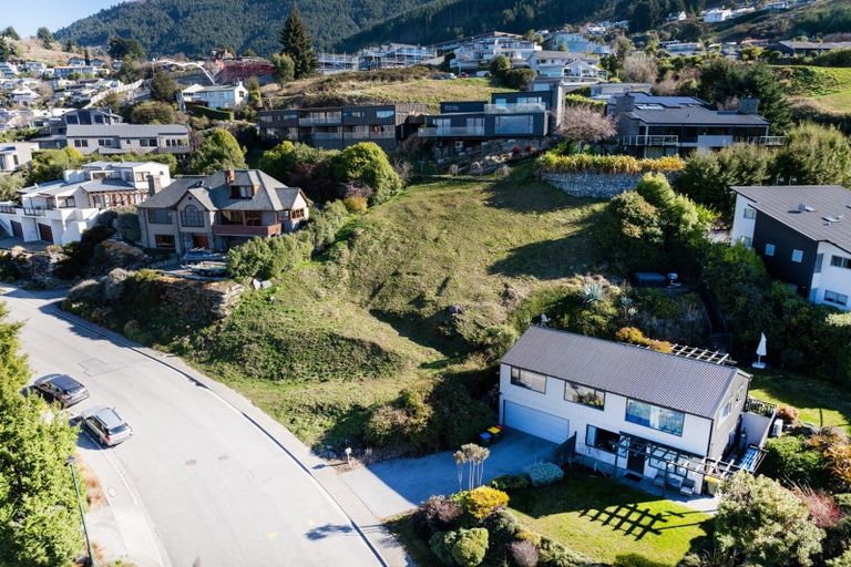 Photo of property in 6 Aspen Grove, Fernhill, Queenstown, 9300